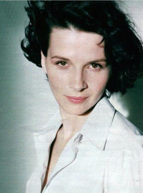 法国美女：国宝级绝色美女（法国美女篇）