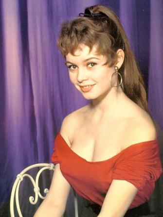 法国美女:国宝级绝色美女(法国美女篇) 法国美女:国宝级绝色美女(法国美女篇)