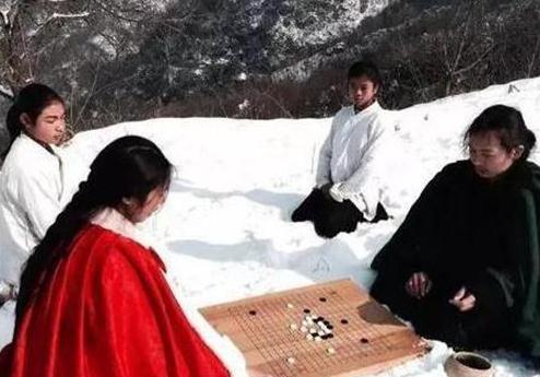 男子带妻女隐居深山 竟干这事(全文) 男子带妻女隐居深山 竟干这事(全文)