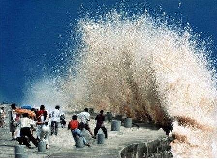 【钱塘江观潮】2017最佳地点:2017年钱塘江涨潮落潮时间表 【钱塘江观潮】2017最佳地点:2017年钱塘江涨潮落潮时间表