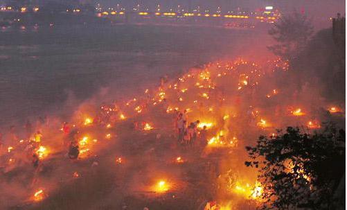 中元节什么时候烧纸 鬼节烧纸时间以及禁忌
