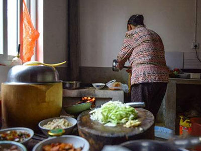 别不信!起床就吃饭会出这事(图文) 别不信!起床就吃饭会出这事(图文)