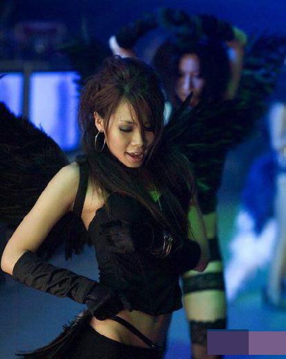 越南最富裕城市真实生活：美女开放生活（组图）