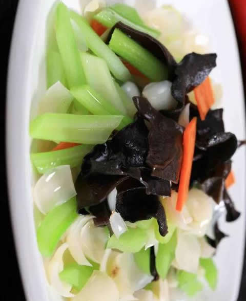 咳嗽的食疗法：深秋咳嗽食疗缓解方法步骤分享