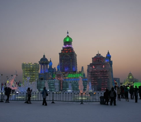 2018哈尔滨冰雪大世界什么时候开灯：正式营业时间表