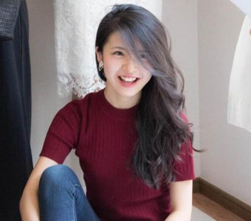 2017日本最美女大学生：一对大门牙可爱到爆（附：生活照）