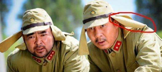 日本兵帽子上的两块垂布有何用(图) 日本兵帽子上的两块垂布有何用(图)