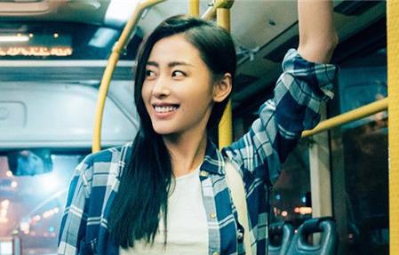 父子雄兵剧照张天爱：父子雄兵张天爱变迷妹（图）