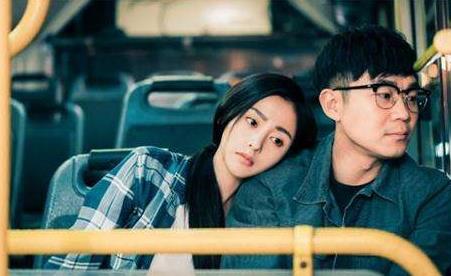 父子雄兵剧照张天爱：父子雄兵张天爱变迷妹（图）