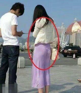 妹子尴尬了，难道自己没感觉到吗