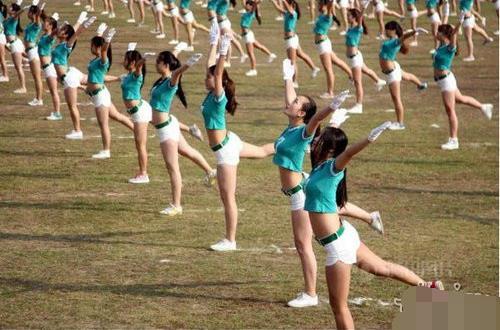 这让胖妹子情何以堪啊