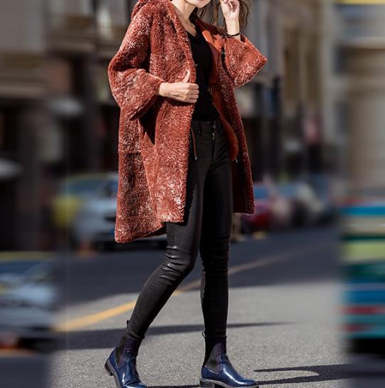 皮衣这么穿,保证你和别人不一样(图) 皮衣这么穿,保证你和别人不一样(图)