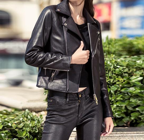 皮衣这么穿,保证你和别人不一样(图) 皮衣这么穿,保证你和别人不一样(图)