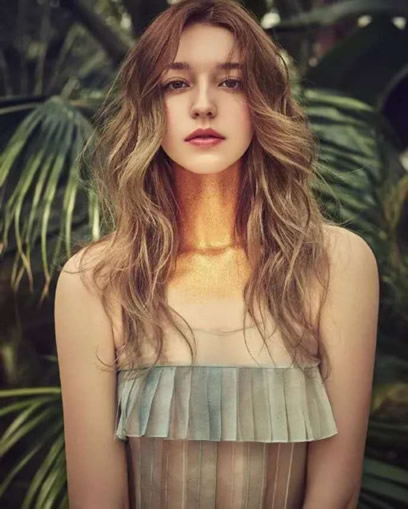 韩国最美留学生：精通琴棋和5种语言（图）