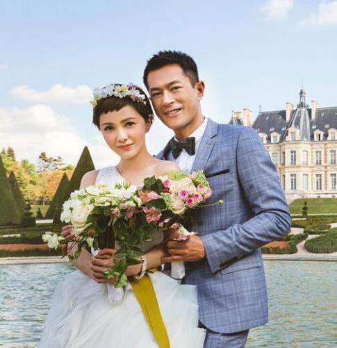 古天乐女友:47岁古天乐公开恋情女友竟是她(图) 古天乐女友:47岁古天乐公开恋情女友竟是她(图)