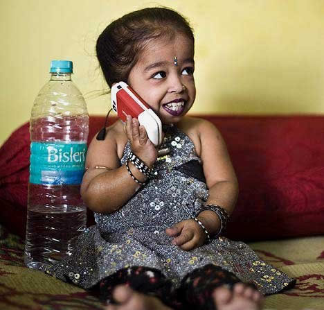 世界上最矮的女人:吉尼斯认证62.8厘米 世界上最矮的女人:吉尼斯认证62.8厘米