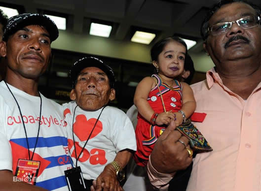 世界上最矮的女人:吉尼斯认证62.8厘米 世界上最矮的女人:吉尼斯认证62.8厘米