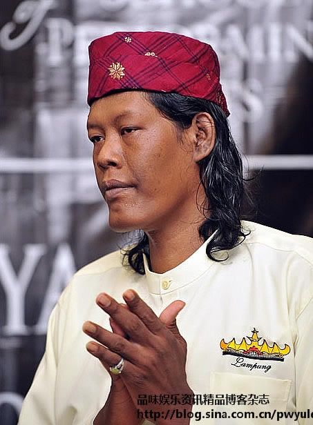 世界第一巨人是谁？谁是世界第一巨人？（组图）  