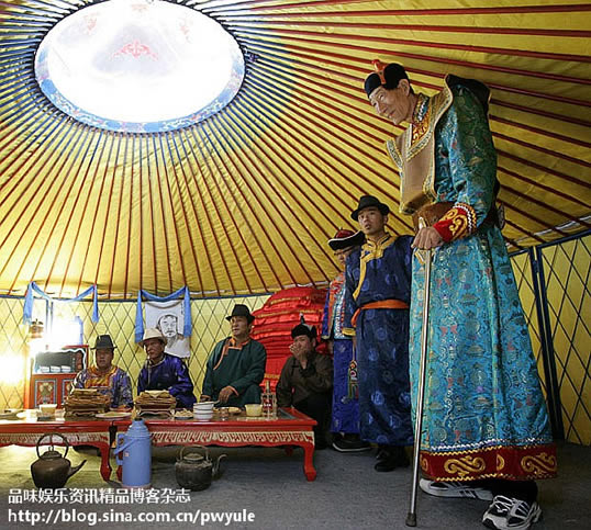 世界第一巨人是谁？谁是世界第一巨人？（组图）  