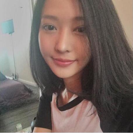 越南最美女大学生走红:清纯可爱热爱生活(图) 越南最美女大学生走红:清纯可爱热爱生活(图)