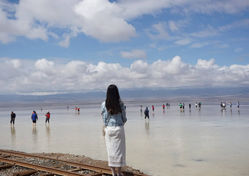 中国最大的湖泊是哪个湖:中国十大胡泊排行榜 中国最大的湖泊是哪个湖:中国十大胡泊排行榜
