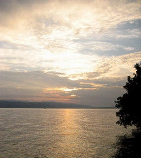 最深的湖泊:十大最深湖(图文揭晓) 最深的湖泊:十大最深湖(图文揭晓)