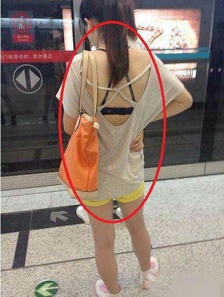 姑娘，你的背影真美