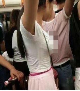 这次一元的车坐的很值，上面的女子也是很亮