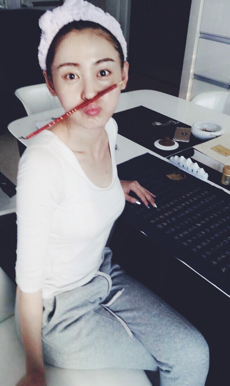 张天爱生活照：女神励志生活照曝光（组图）