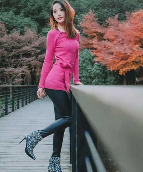 腿型线条美感我只服皮裤：女神范十足（图）