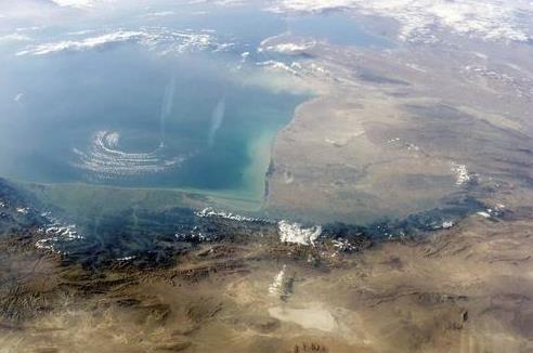 最大的湖泊:十大全球湖泊排行榜 最大的湖泊:十大全球湖泊排行榜