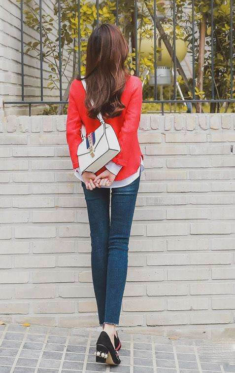 时尚紧身裤搭配:惹眼又简单干净还增添女人亮点 时尚紧身裤搭配:惹眼又简单干净还增添女人亮点