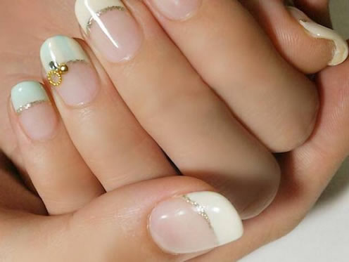 2018最适合冬天的美甲欣赏：好看的冬天美甲款式图片