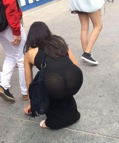 妹子，你啥东西掉了，我帮你吧