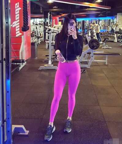 潮流的6款紧身裤：青春活力显瘦又舒适（图）