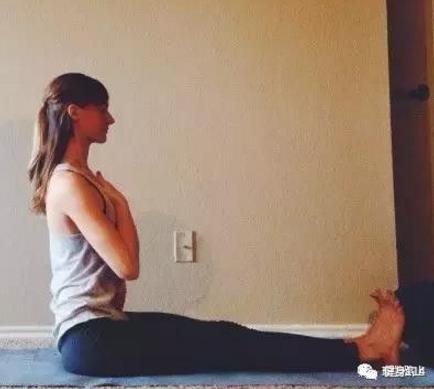 一套拉伸肾经的阴瑜伽：每天练一练抵抗衰老（图）