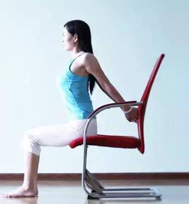 上班间隙练习的九个瑜伽动作：效果惊人（图）