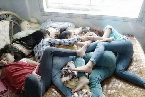 床太小了，来我这吧