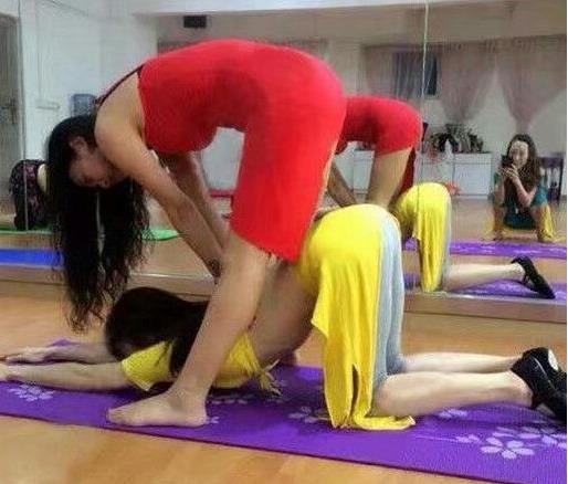 舞蹈系的妹子也不容易啊