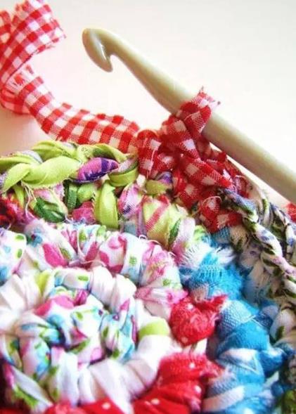 她把床单撕成条结果却如此意外（图）