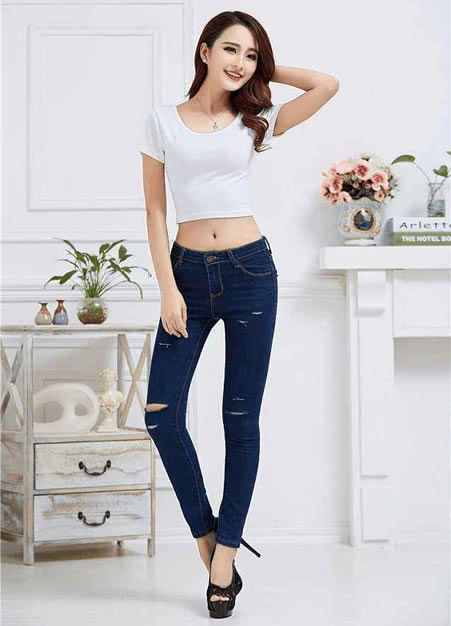 牛仔紧身裤搭配高跟鞋:苗条又时尚(图) 牛仔紧身裤搭配高跟鞋:苗条又时尚(图)