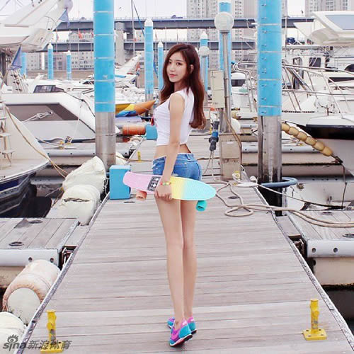 韩国美女健身教练私照：身材凹凸有致【福利美照】