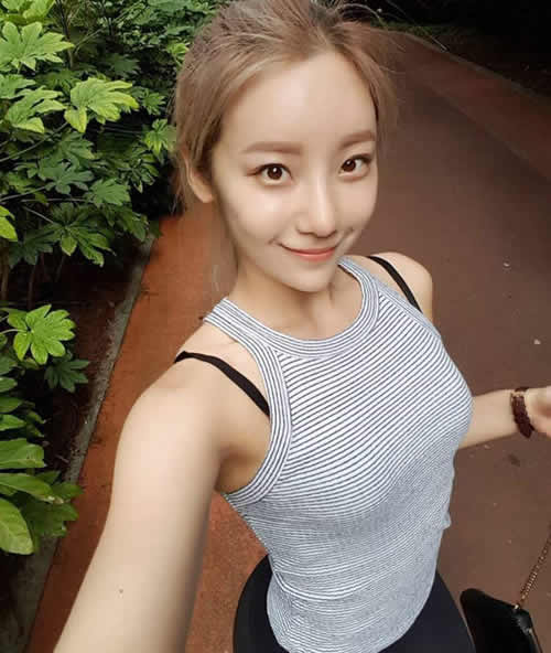 韩国美女健身教练私照：身材凹凸有致【福利美照】