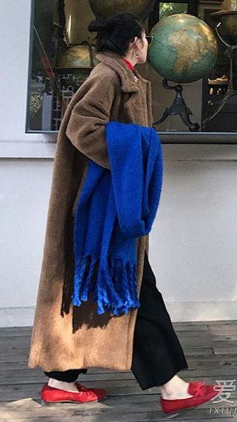 穿腻了甜美风?14款撞色搭配帅气过新年(组图) 穿腻了甜美风?14款撞色搭配帅气过新年(组图)