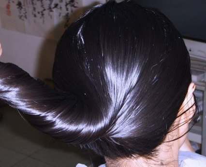 冬天这款生发汤让你的头发乌黑茂盛（图）