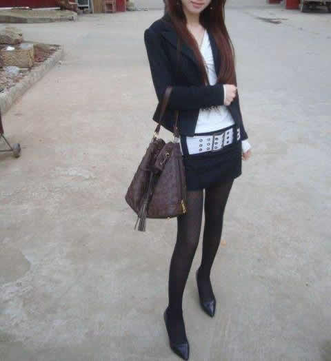 女人爱穿黑裤袜可穿对的没几个：女生不可以乱穿