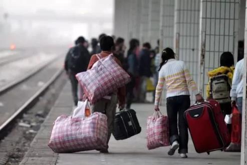 充电宝藏骗局需警惕：回家旅途不得不防的十大套路解读