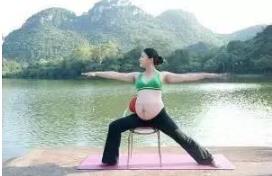 三个月孕妇瑜伽动作:孕妇瑜伽动作图解 三个月孕妇瑜伽动作:孕妇瑜伽动作图解