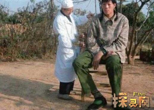 世界上最高的女人：真实身高2.5米(已逝世/照片)