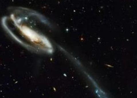 超级黑洞介绍:史上最大黑洞曝光(图) 超级黑洞介绍:史上最大黑洞曝光(图)